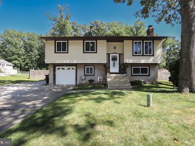 1205 Iris Ave
