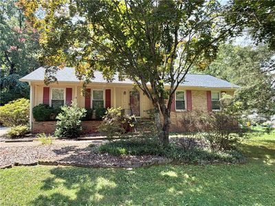 5311 Bennington Dr