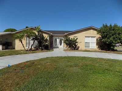 13701 GARRIS DRIVE