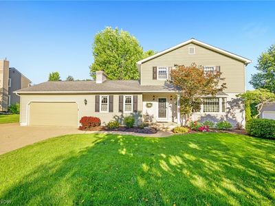 1112 Ledgebrook Dr