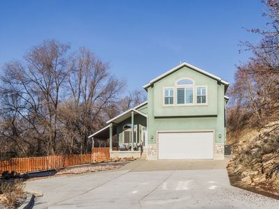 3095 E Silver Hawk Dr