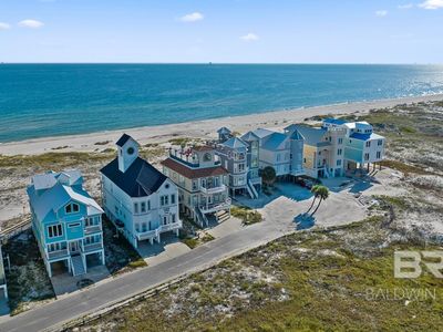 1402 W Dune Dr