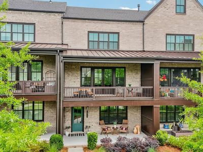 6840 Whitman Walk