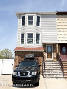 395 Hillman Ave