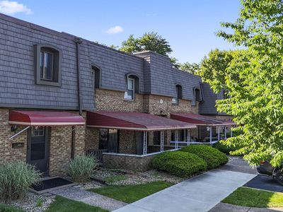 625 Country Club Dr APT D6