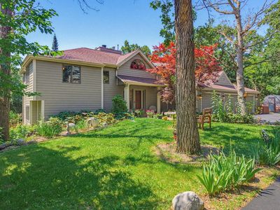S1W31450 Hickory Hollow COURT
