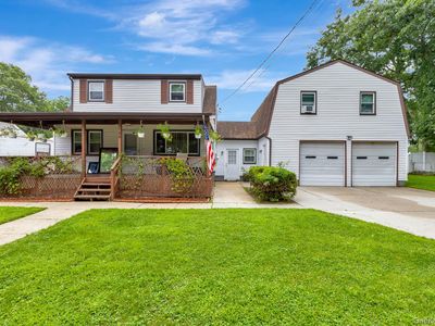 Property at 46 Pentmoor Drive, Mastic, NY