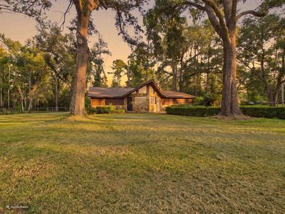 3595 Azalea Dr