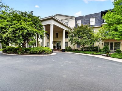 333 Oakwood Ave Suite 2A