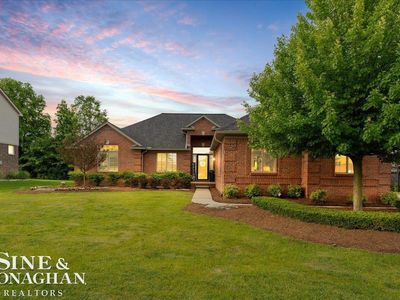 1319 S River Pointe Ln