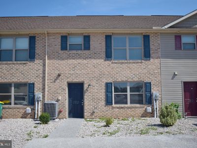 182 Delano Dr