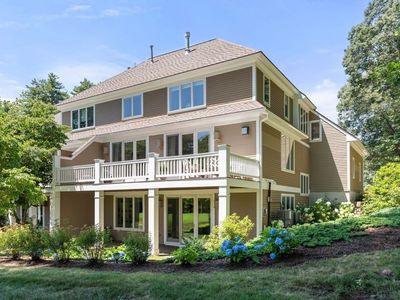 11 Eagle Ct