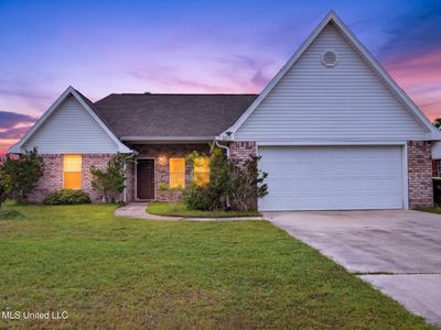 2212 Paula Cir