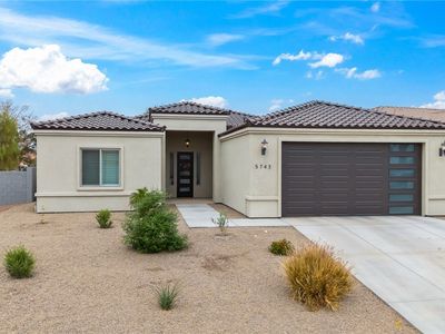 5743 S Club House Dr