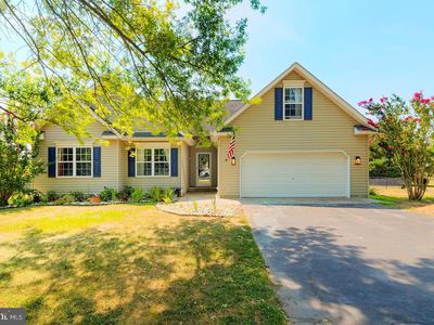 5 Maple Shade Dr