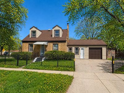 913 Flossmoor Ave