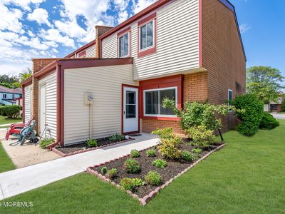 2 Foxwood Court