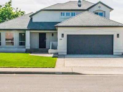 366 River Park Dr