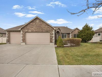 126 Stillwater Dr