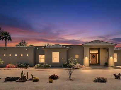 2687 E ARROWHEAD Trail