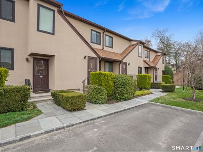 16 Bouton Street East #(16) B6