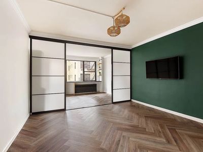 405 E 63rd St APT 4H