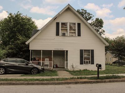 517 Trade St
