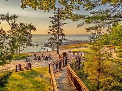 12429 Meanderline Rd