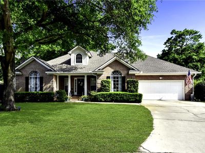 123 Hillcrest Ct