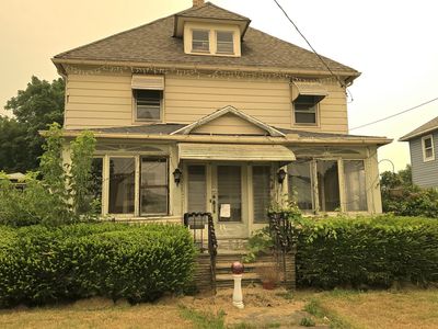147 N Broad St