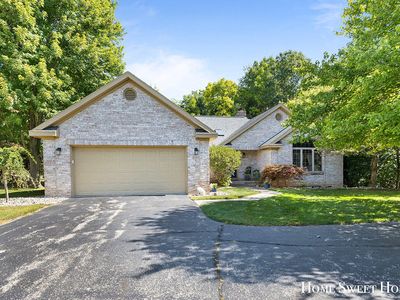 2202 Burton Pointe Blvd SE