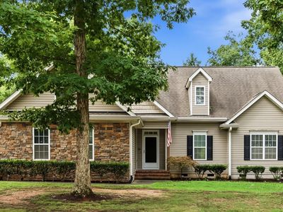 10 Madeira Dr