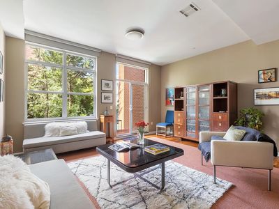 80 Roebling St APT 1