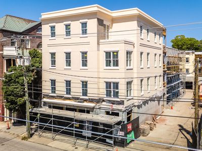 284 Meeting St #202