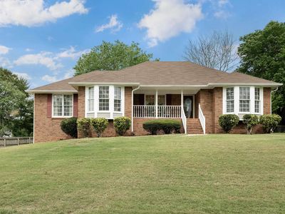 102 Red Maple Ln
