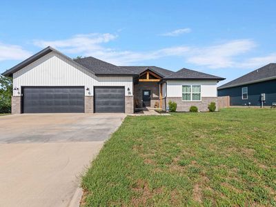 733 N Dean Lane