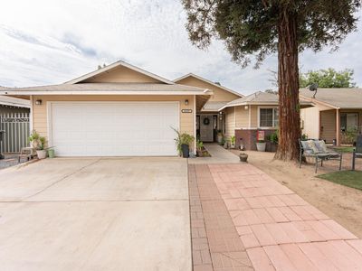 1131 W Madalyn Avenue