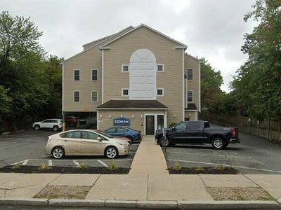 39 Broadway APT 206