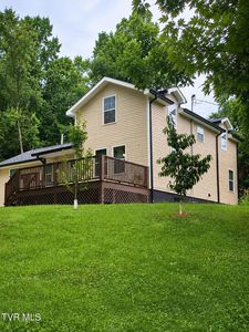 2052 Fairview Rd