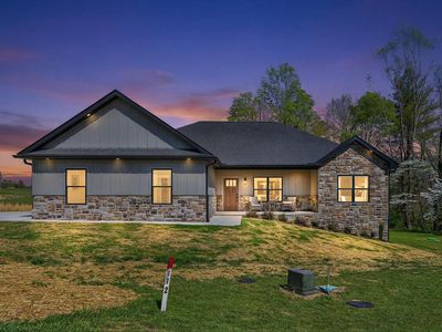 227 Suzie Ct