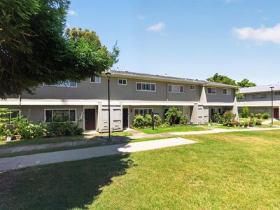 92 Hemlock Ln