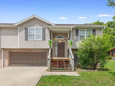 208 Forest Lane