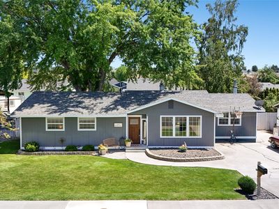 Property at 1503 S Lakeway Drive, Moses Lake, WA