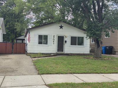 Property at 27041 Brettonwoods St, Madison Heights, MI