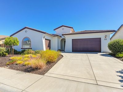 3043 Mission Canyon Dr