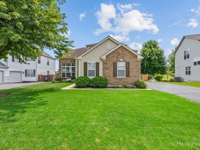 2033 Greenview Dr