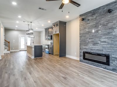 2240 Metropolitan Ave