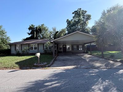 1806 Tyndall Dr
