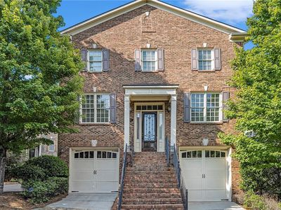 2613 Canterbury Trl NE