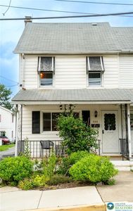 223 S 2nd St